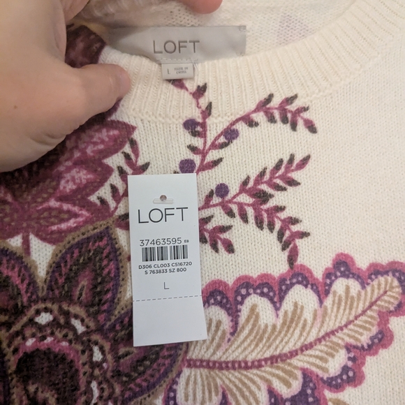 NWT LOFT Women's Floral Sweater - Cream and Purple - Picture 2 of 5